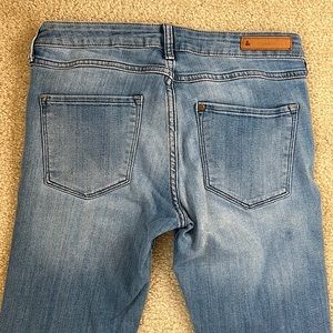 H&M Super Skinny Low Waist W28/L30 Light Wash Jean